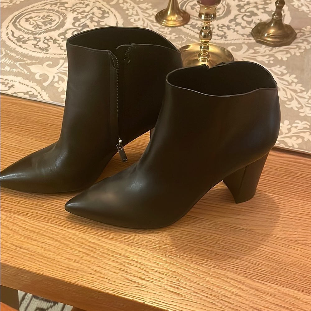 Black Pointed Toe Women's Ankle Boots - Picture 2 of 3